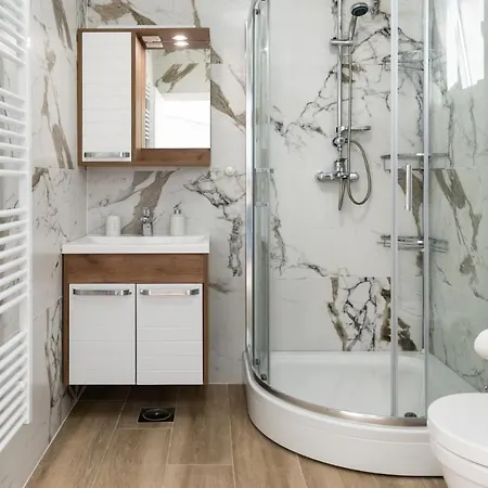 Crowonder Beachfront Blue Bay With Jacuzzi- B3 Villa